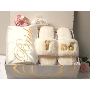 💍 Luxury Bride Gift Set – Wedding Morning Bridal Box